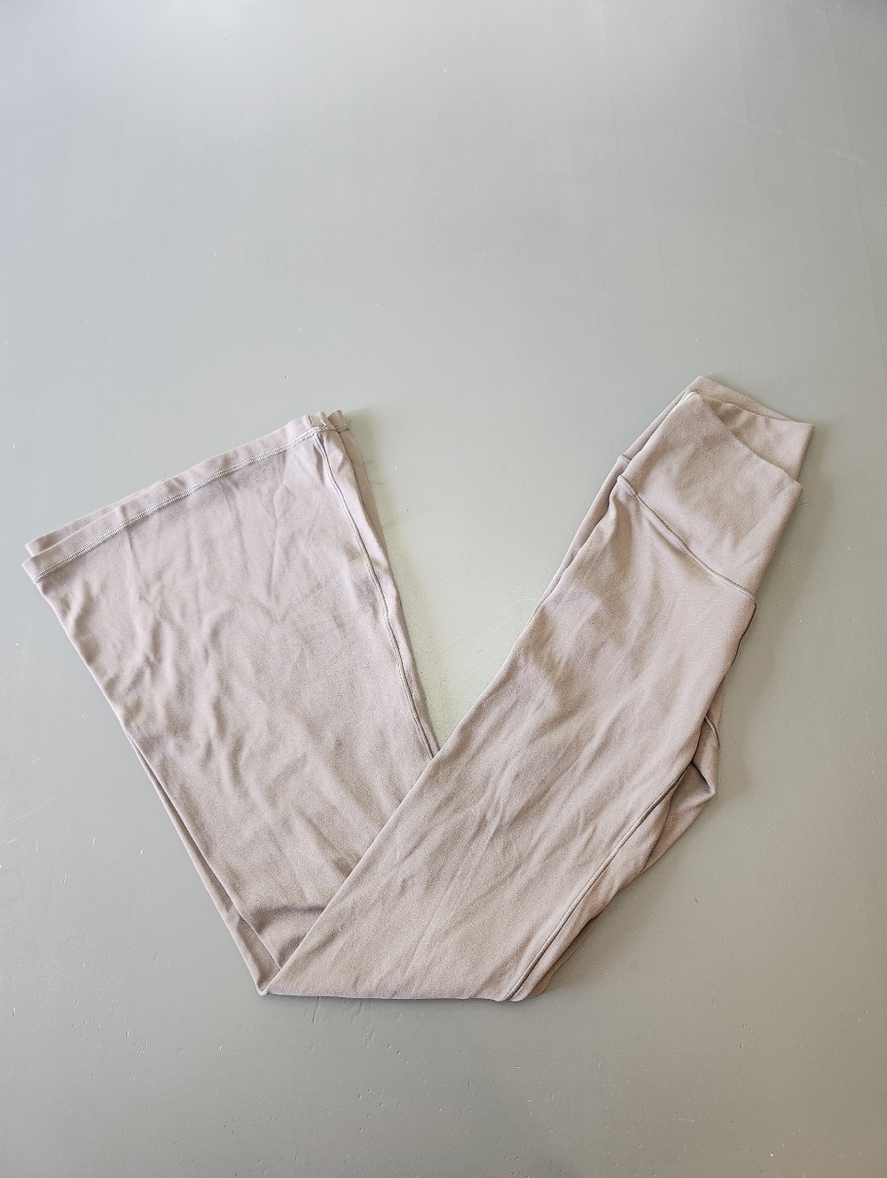 Offline by Aerie Crossover Waist Flare leg Grey leggings size Small Short Yoga